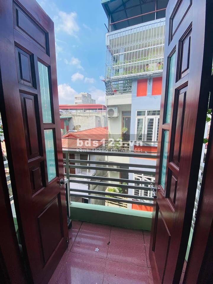 Bán nhà Kim Giang, 6 tầng, diện tích sử dụng 50m2, giá bán chỉ nhỉnh 6 tỷ