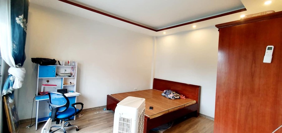Bán nhà Hà Trì, diện tích sử dụng 38m2, dân xây, tặng nội thất, giá rẻ giật mình, giá 2.5 tỷ