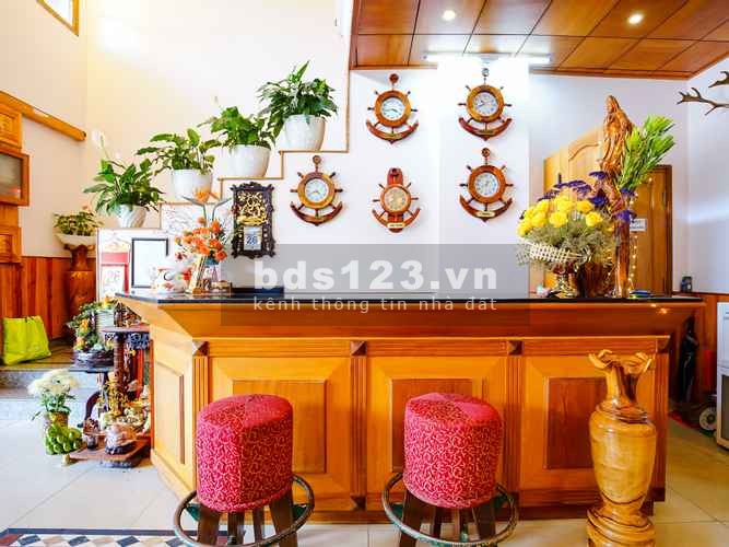 Chính chủ bán khách sạn mặt tiền đường Nguyễn Thị Minh Khai giá chỉ: