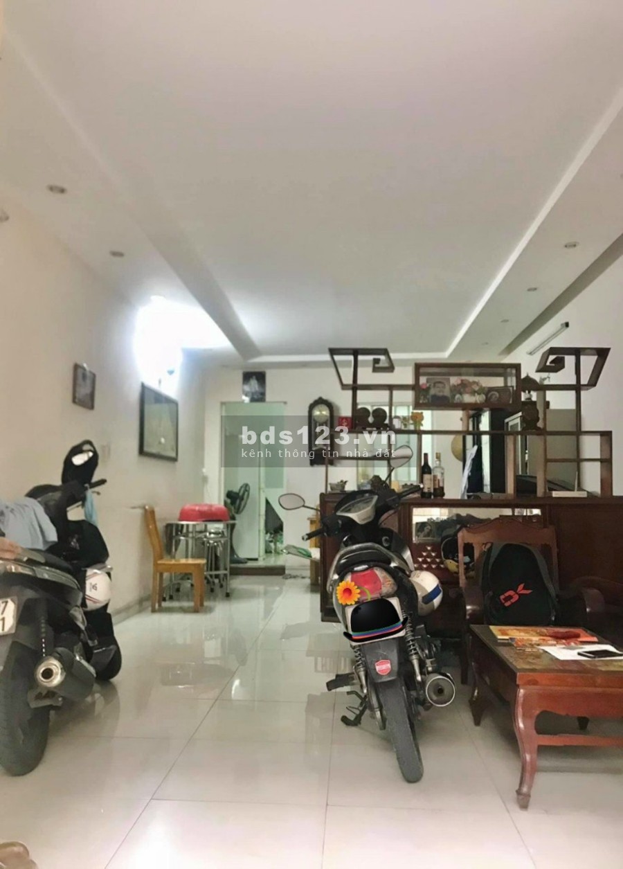 Nhà mặt tiền, tiện kinh doanh. Cạnh Sacombank Lê Trọng Tấn. 6,9 tỷ