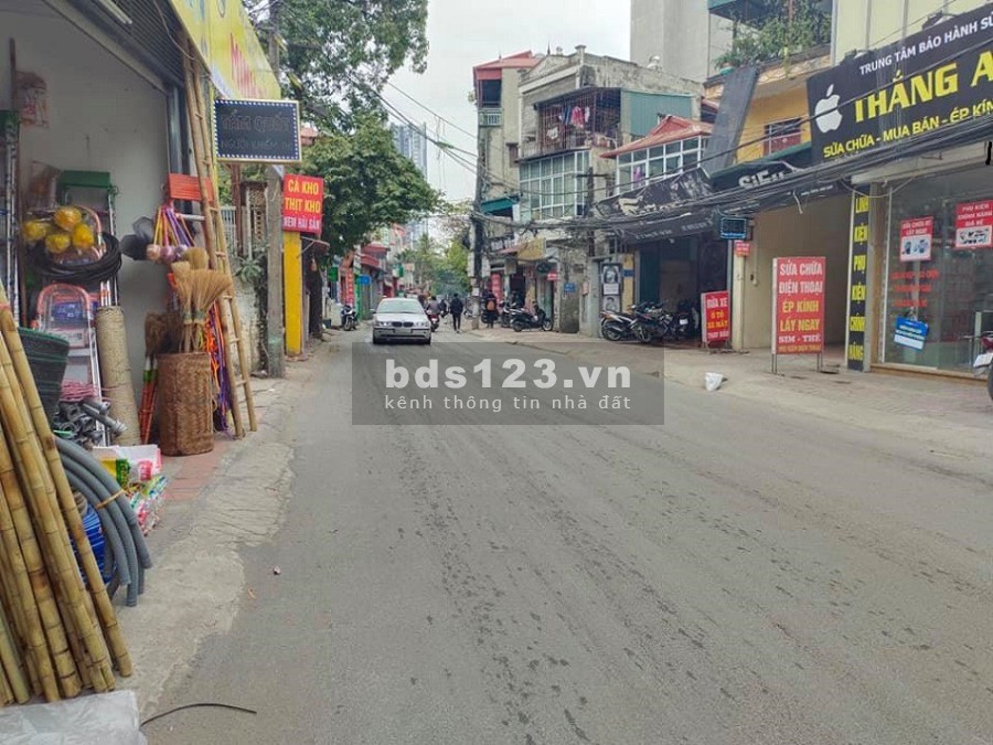 bán Đất tặng nhà C4 mặt đường 19/5,Văn Quán, 2 mặt thoáng trước sau,đang cho thuê kinh doanh