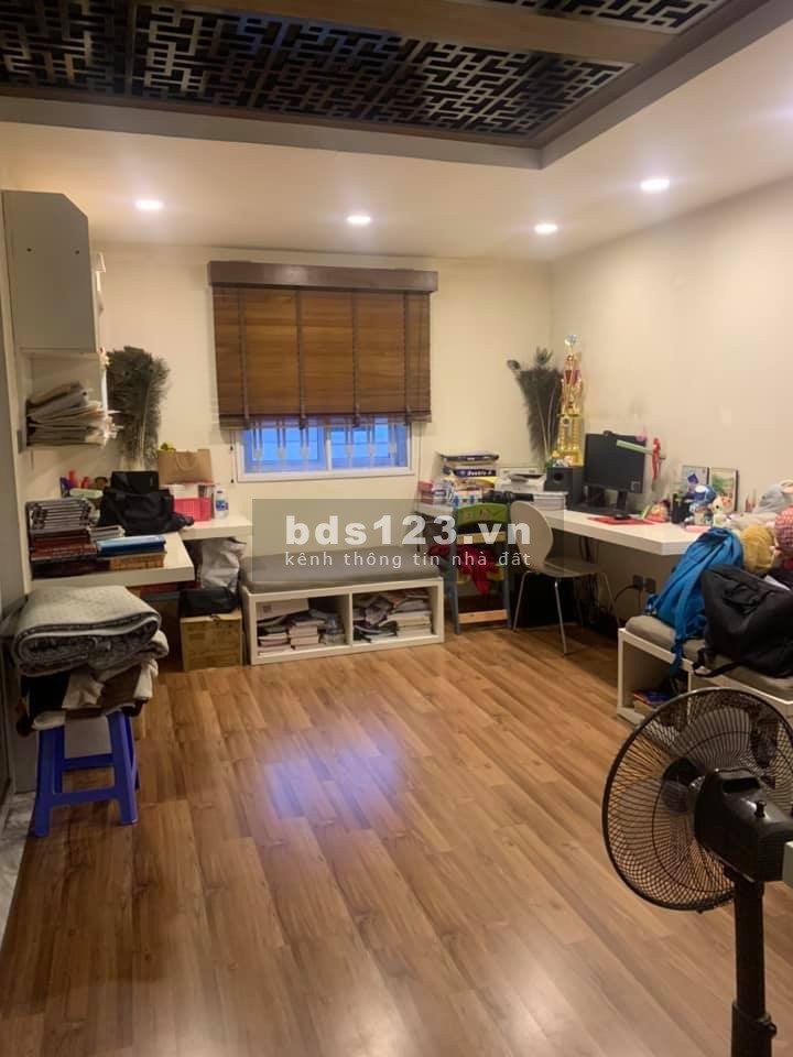 Bán nhà Trần Thái Tông, Cầu Giấy 60m2, 5 tầng 6 tỷ