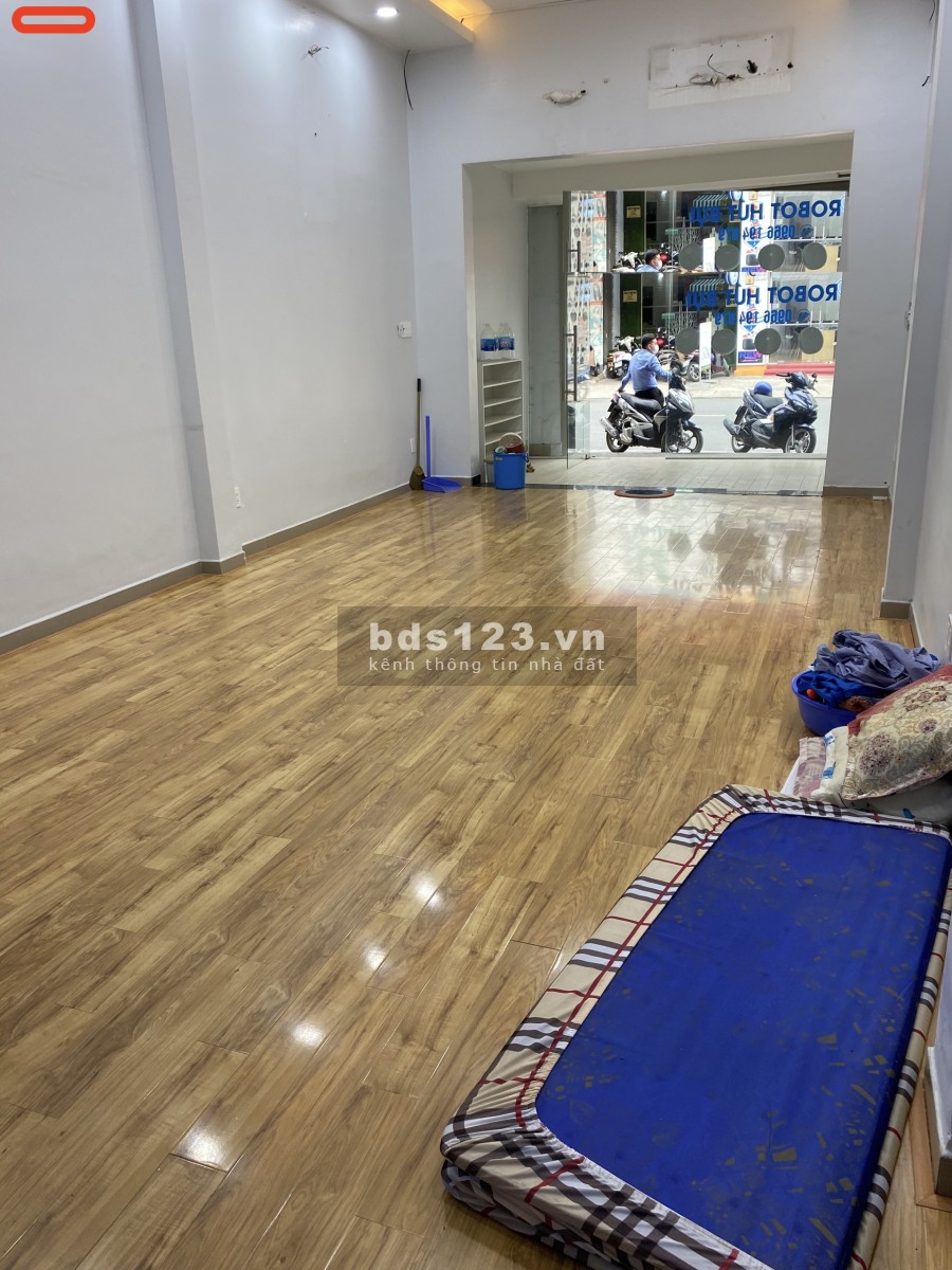 Mặt Tiền D1 4.6x20m nhà mới 1trệt, 1lửng, 1lầu, 4pn, 3wc.