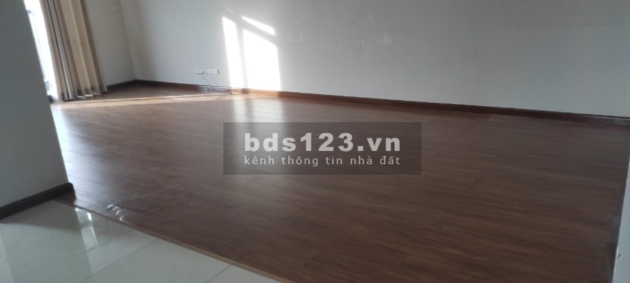 Cho thuê căn hộ chung cư 60B Nguyễn Huy Tưởng. 2PN Đồ cơ bản