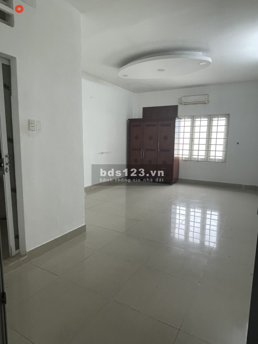 Mặt Tiền Nguyễn Văn Đậu 4.3x24m, trệt, 4lầu, 7phòng 30m2.