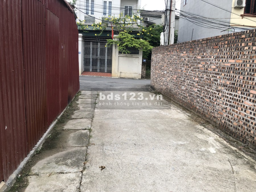 Một suất duy nhất dt 50m2 đất hai mặt thoáng oto 7 chỗ đỗ cửa xã Đa Tốn, Gia Lâm, Hà Nội.