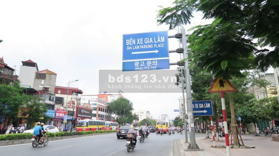 Chính chủ cần bán nhà 2 mặt tiền phố Ngô Gia Khảm, MT 7m, căn góc 2 mặt thoáng. Hiếm. Giá rẻ giật mình.