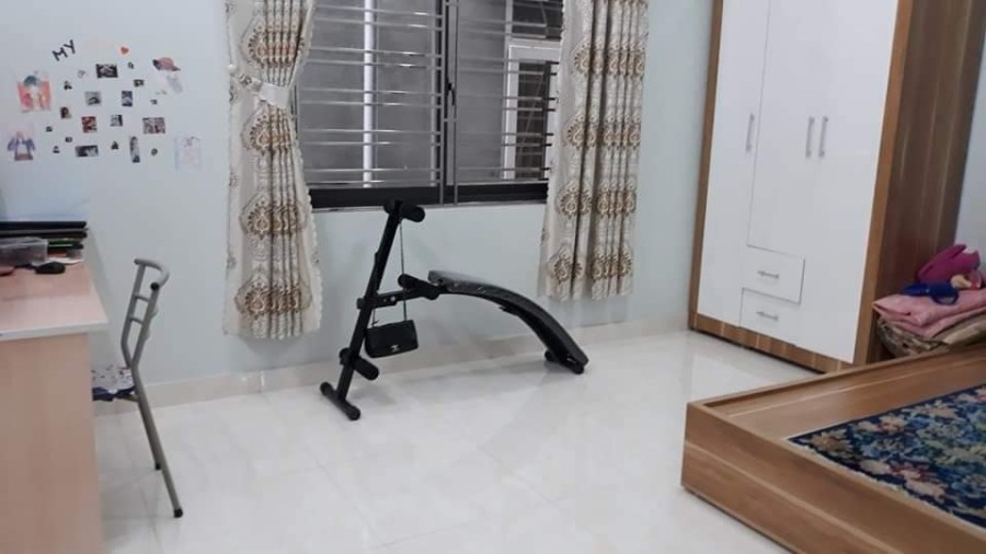 Bán nhà chính chủ 40m2 Quận 10 Nguyễn Chí Thanh 3 lầu đúc 6.7 tỷ