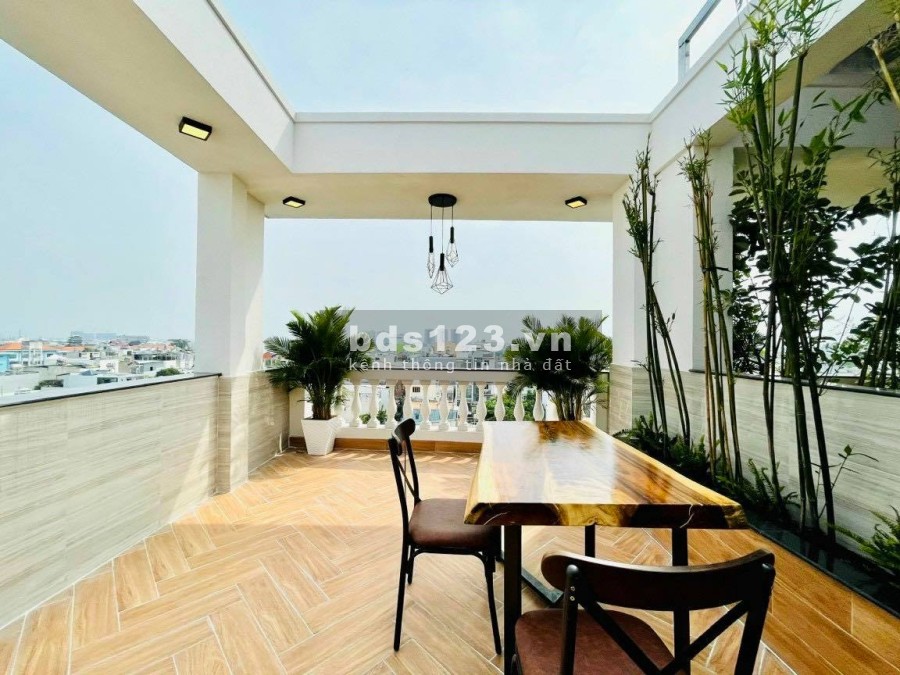 Bán nhà hẻm xe hơi ra vào đường Lê Quang Định, phường 7, Bình Thạnh, dtsd 72m2, 5PN