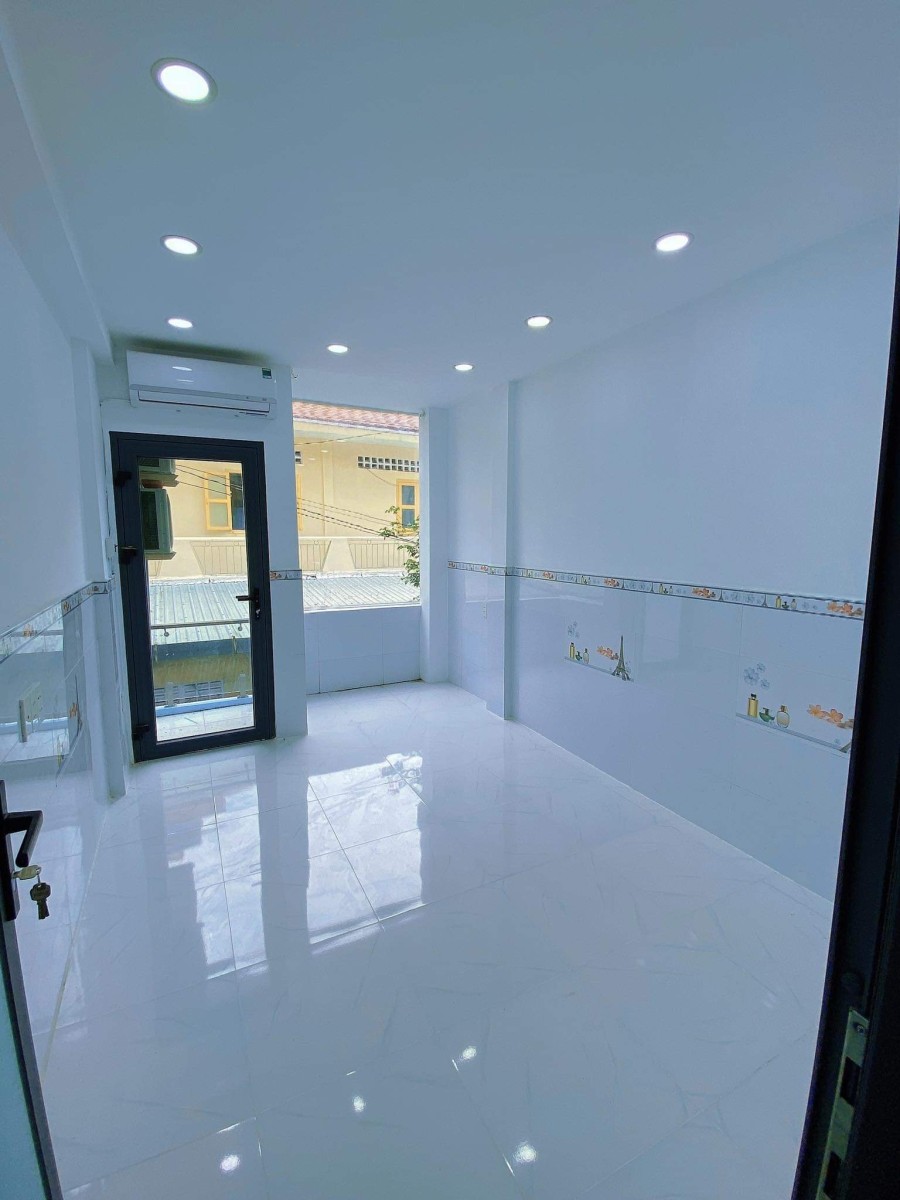 SIÊU PHẨM QUẬN 5 TRẦN PHÚ Phường 4 DT 30m2 Giá 5.5 tỷ Giá rẻ