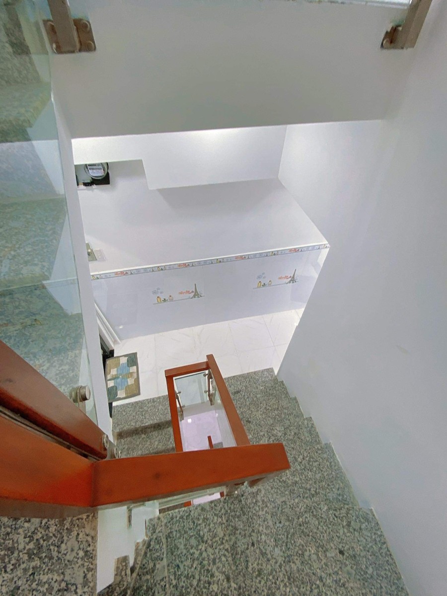 SIÊU PHẨM QUẬN 5 TRẦN PHÚ Phường 4 DT 30m2 Giá 5.5 tỷ Giá rẻ