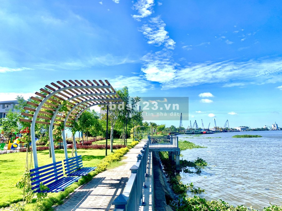Nhà 4 Tầng Trung Tâm Bến Lức - 1 Tỷ Nhận Nhà Ở Ngay, SHR