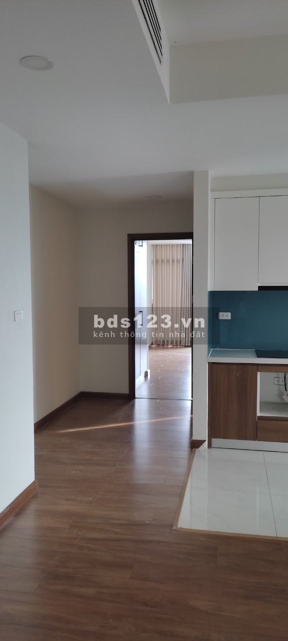 Cho thuê căn hộ chung cư 60B Nguyễn Huy Tưởng. 2PN Đồ cơ bản