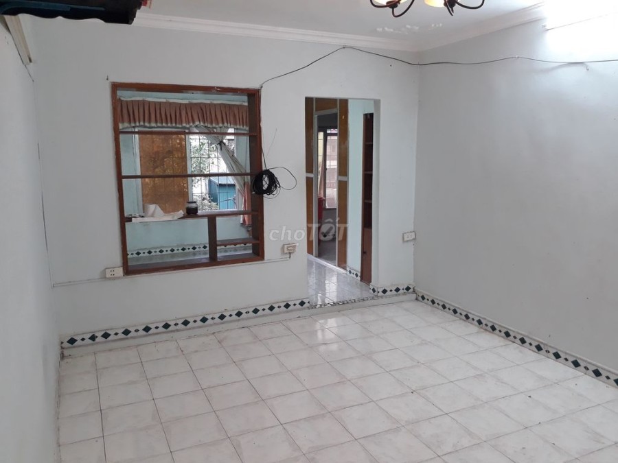 Cho thuê nhà tập thể, tại P. 411 nhà E9 tập thể Thành Công, Ba Đình, Hà Nội