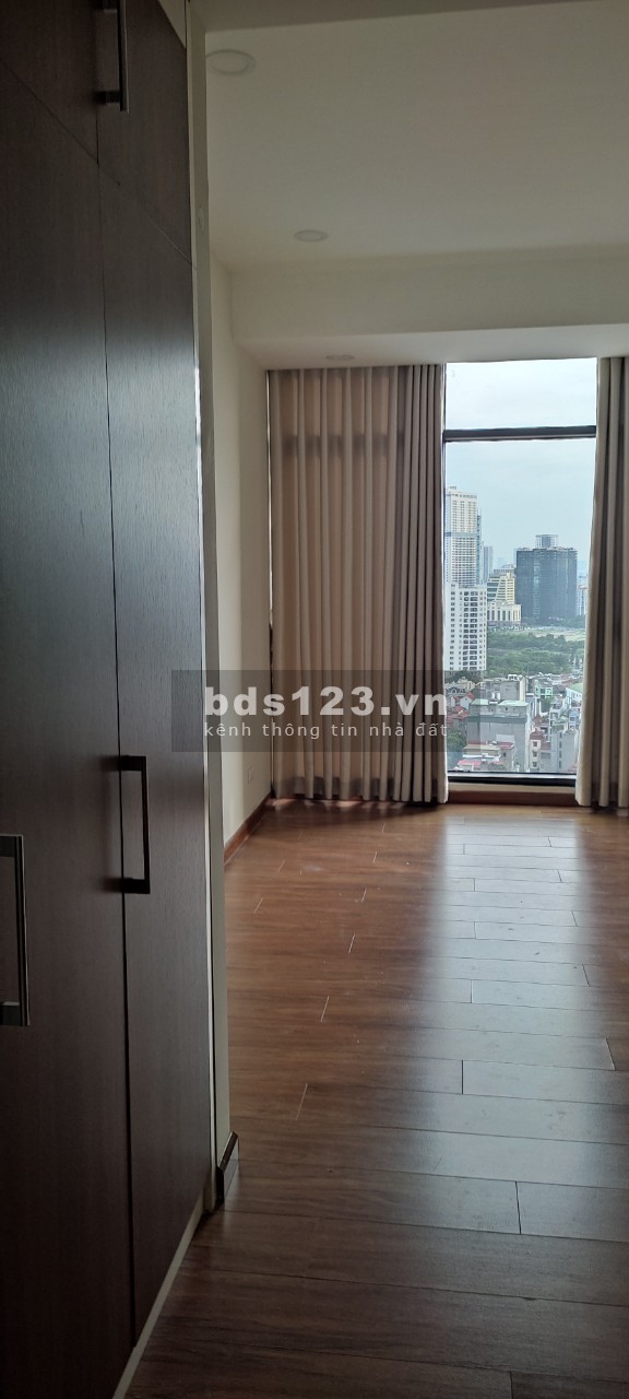 Cho thuê căn hộ chung cư 60B Nguyễn Huy Tưởng. 2PN Đồ cơ bản