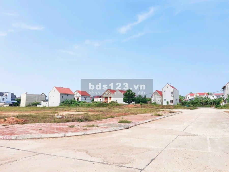 Bán gấp đất nền Hồng Tiến Phổ Yên, đã có sổ đỏ từ 1 tỷ/lô liên hệ xem nhà 0379703633