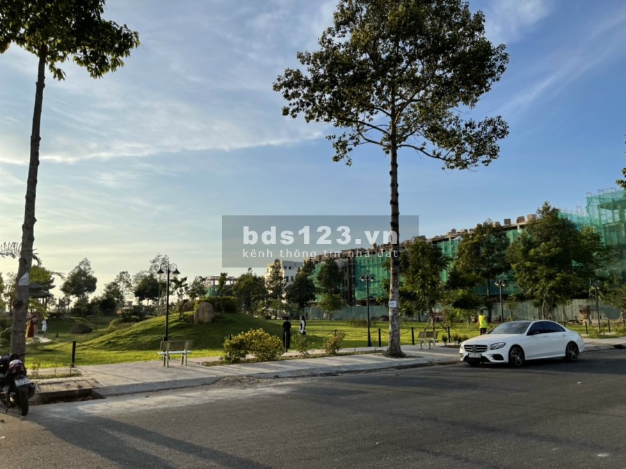 Nền hiếm duy nhất tại Stella Mega City, diện tích sử dụng 125m2, liên hệ 0816724681