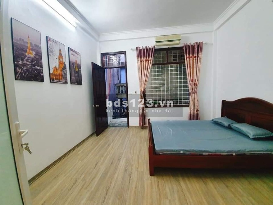 Bán nhà ngõ 390 Nguyễn Văn Cừ 40m² x 4 tầng ngõ ô tô tránh, ở sướng giá 3,55 tỷ