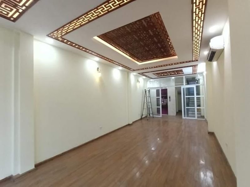 Mặt Phố La Thành, Đống Đa, 50m2, MT 5m, Mặt phố, Lô Góc, Ô tô, Kinh Doanh Đỉnh, 15 Tỷ.