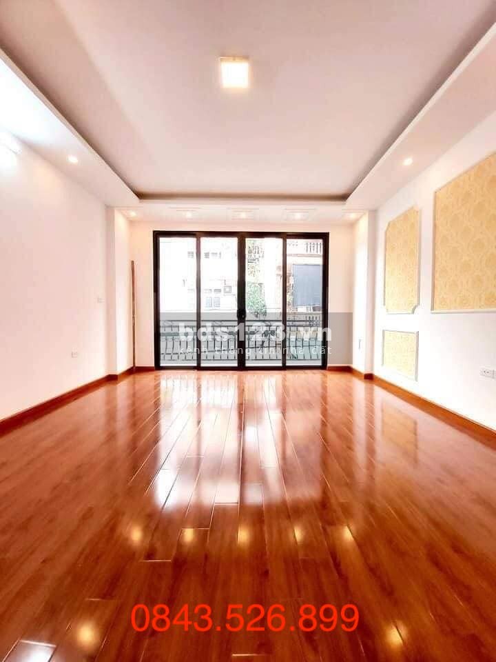 Bán gấp nhà phố Trương Định, gần phố lô góc, diện tích sử dụng 35m2 giá chỉ nhỉnh 3 tỷ