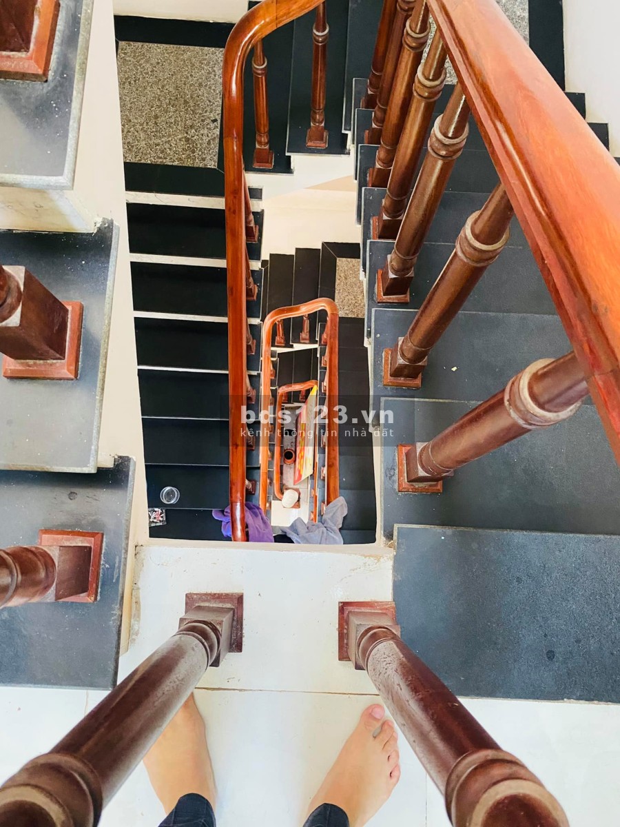 Giá bán chỉ 4,7 tỷ có nhà Phú Đô, diện tích sử dụng 53m2 5 tầng, mặt tiền 4,5m, kinh doanh