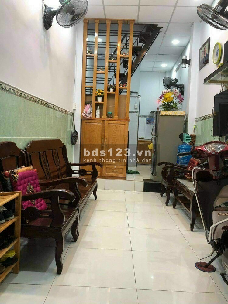 Mặt tiền Kinh doanh 21m2, thông Lê Văn Quới – Bình Long.