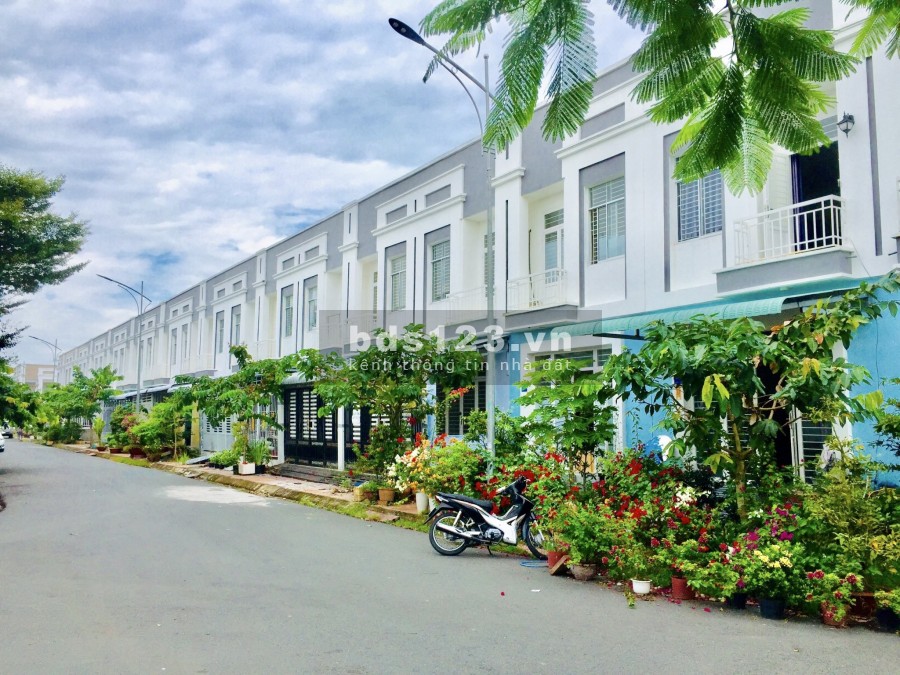 Thanh toán 1,150 triệu sở hữu ngay nhà phố 1T1L tại TP. Cần Thơ hỗ trợ vay 50%, khu dân cư