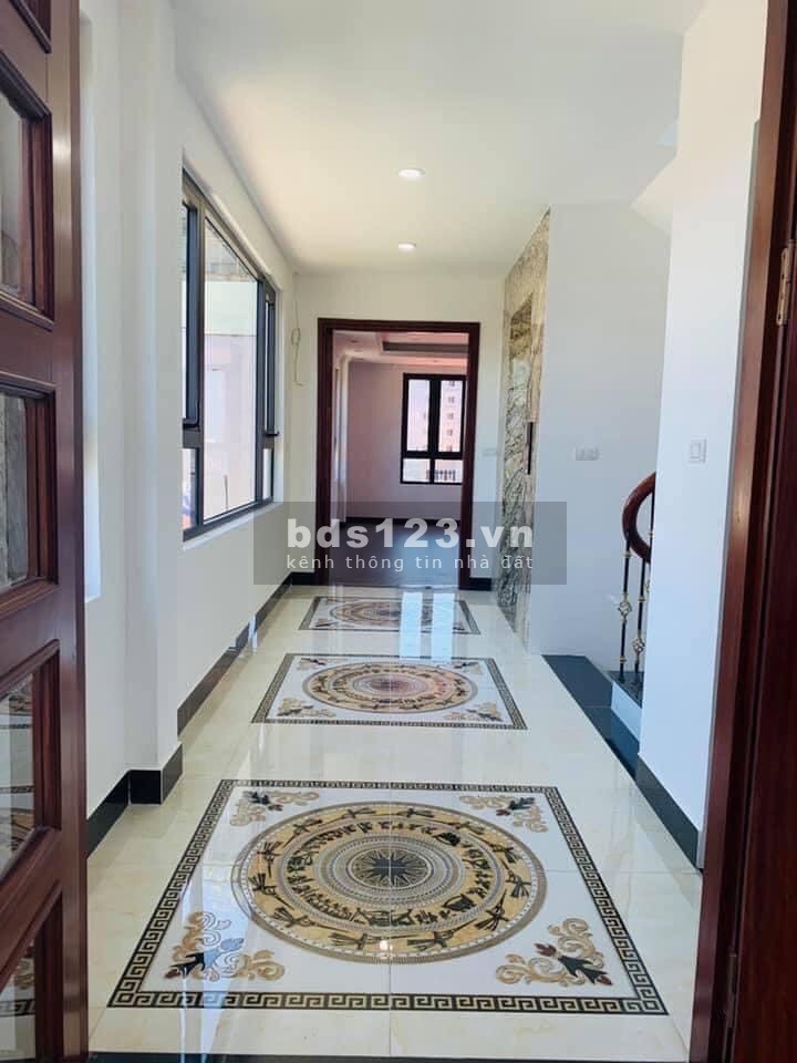 Bán nhà mặt phố lớn Hai Bà Trưng, 80m2, mặt tiền 4.5m, 7 tầng thang máy, lô góc, kinh doanh đỉnh