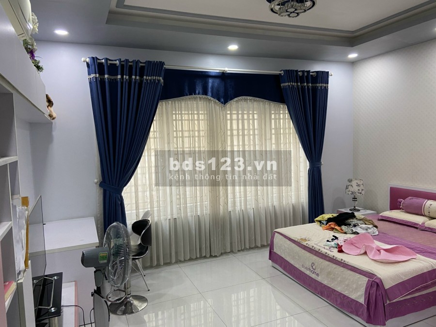 Chính chủ kẹt tiền bán gấp nhà MT Cityland Gò Vấp, 100m2 3 lầu Tum chỉ 17 tỷ * thương lượng