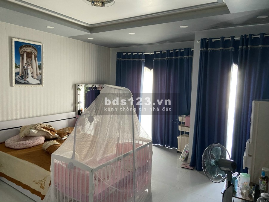 Chính chủ kẹt tiền bán gấp nhà MT Cityland Gò Vấp, 100m2 3 lầu Tum chỉ 17 tỷ * thương lượng