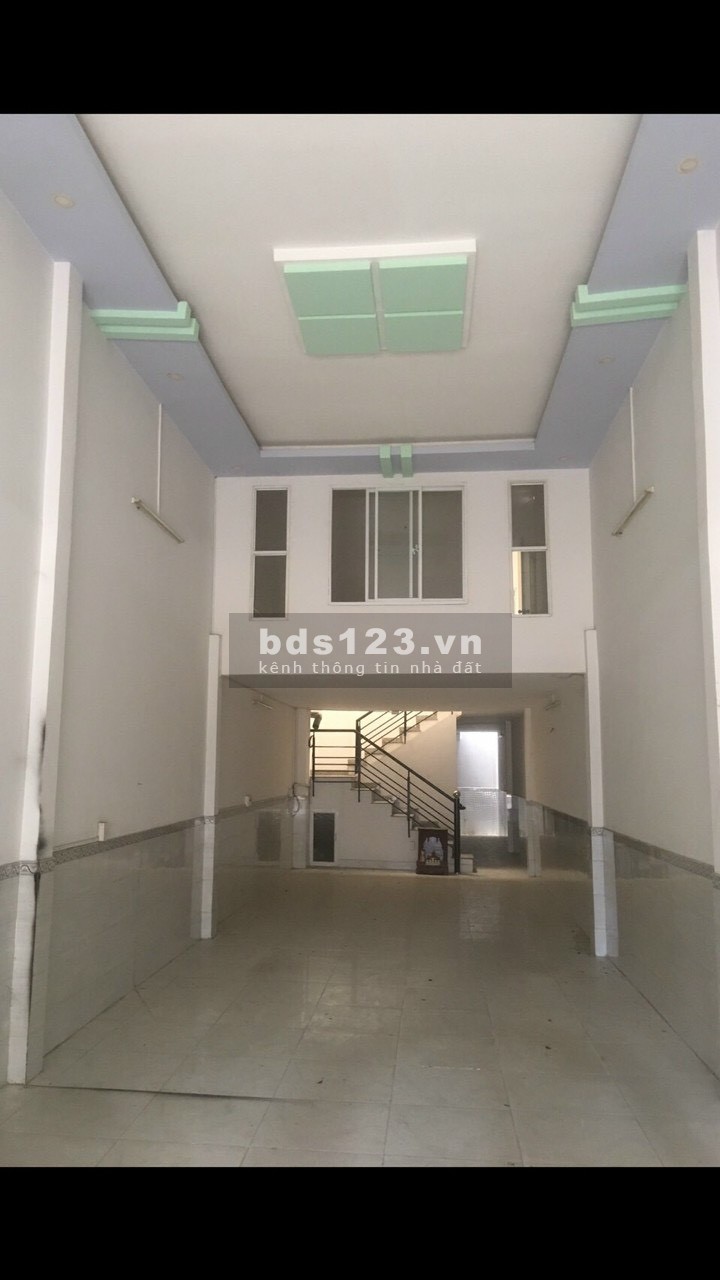 Mặt tiền Kinh doanh 120m2, nhà ngang 4m, đường Mã Lò gần Lê Văn Quới.