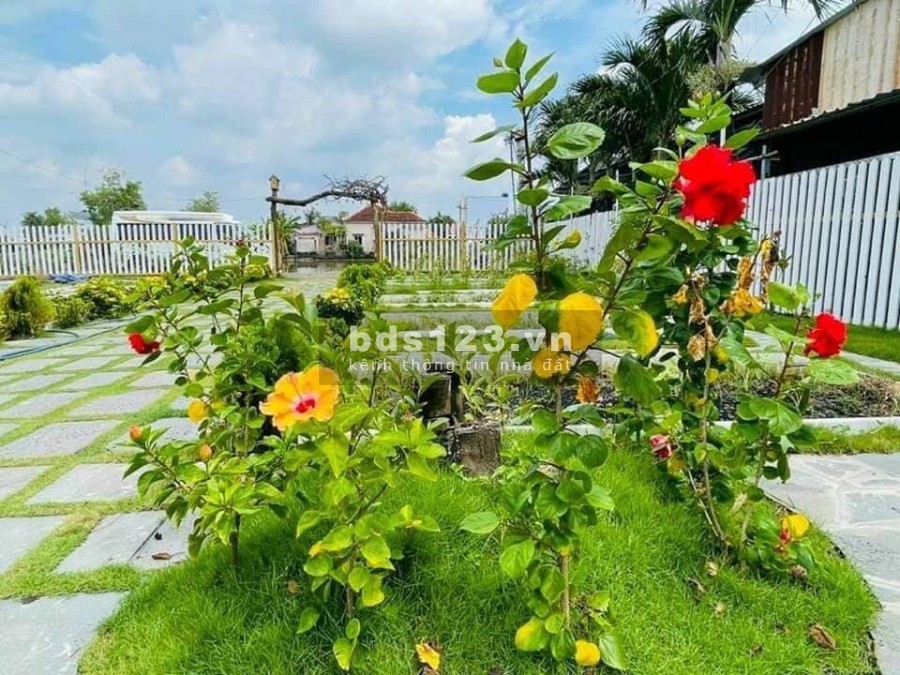 Đất Mặt Tiền Bảo Lộc Xây Sân Vườn Đẹp Sổ Hồng 2 Mặt Tiền Chỉ 950Tr