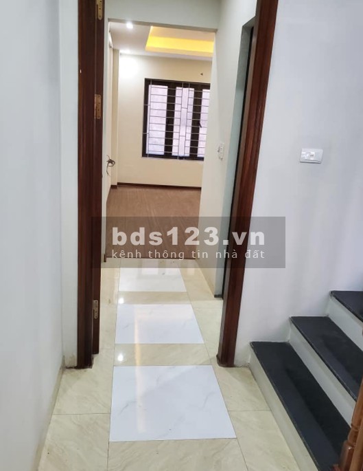 Bán nhà Vân Canh ô tô đỗ cửa lô góc đúc 5 tầng dtsd 40m2, giá chỉ nhỉnh 2 tỷ, sổ đỏ chính chủ