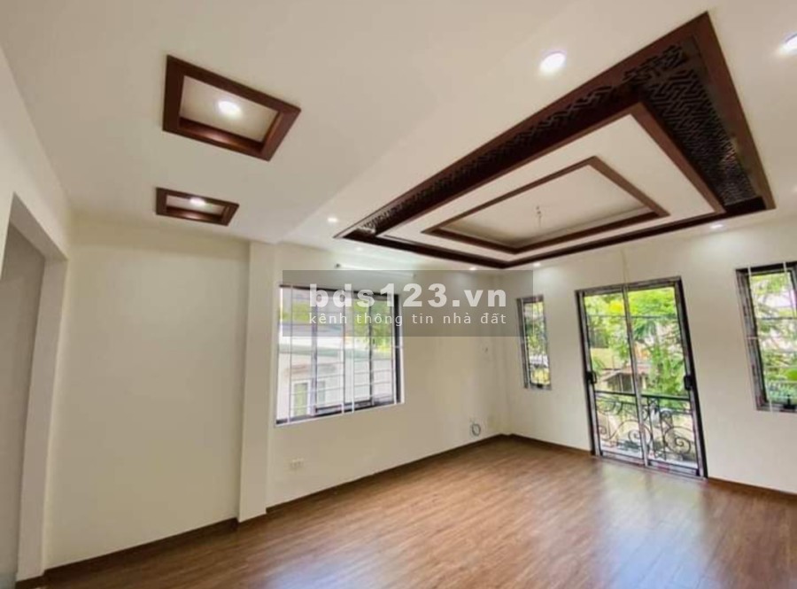 Bán nhà Mặt tiền Hồ Thị Kỷ Quận 10 chiều ngang 6m kinh doanh sầm uất diện tích 100m2