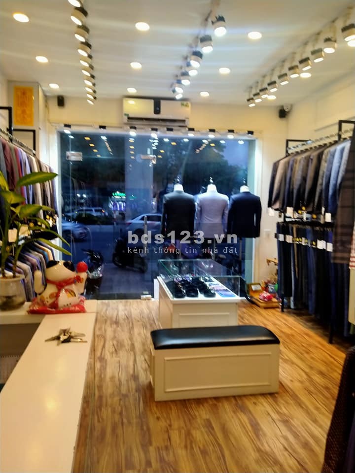 Giảm giá chào, Cần bán gấp nhà mặt phố Quang Trung Hà Đông 58m2, 13.5 tỷ.