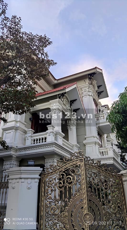Biệt thự mặt phố Nguyễn Khang 155 m mặt tiền 8.5m giá bán chỉ 27 tỷ, thương lượng