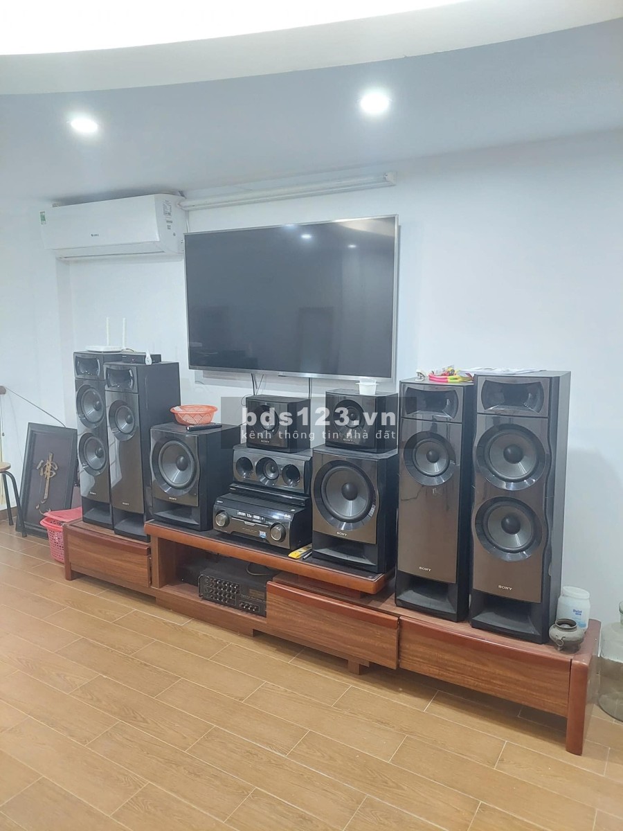 Bán nhà phố Hoàng Đạo Thuý, 6 tầng, dt 43m2 giá 5.1 tỷ, ngõ rộng nhà đẹp ở được ngay