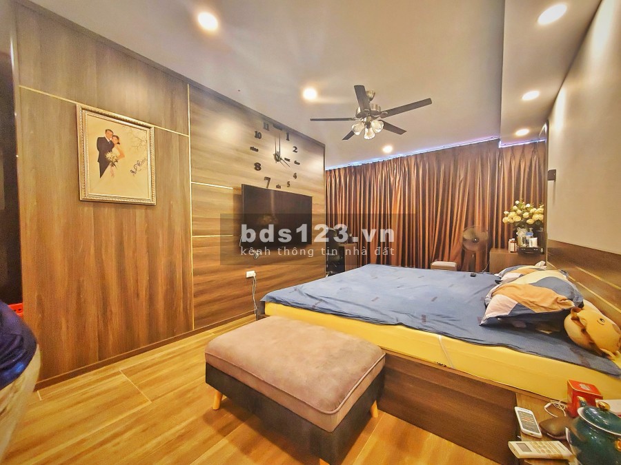 Bán nhà Bồ Đề quận Long Biên gara ô tô 6 tầng thang máy, kinh doanh đỉnh, khu dân cư đông