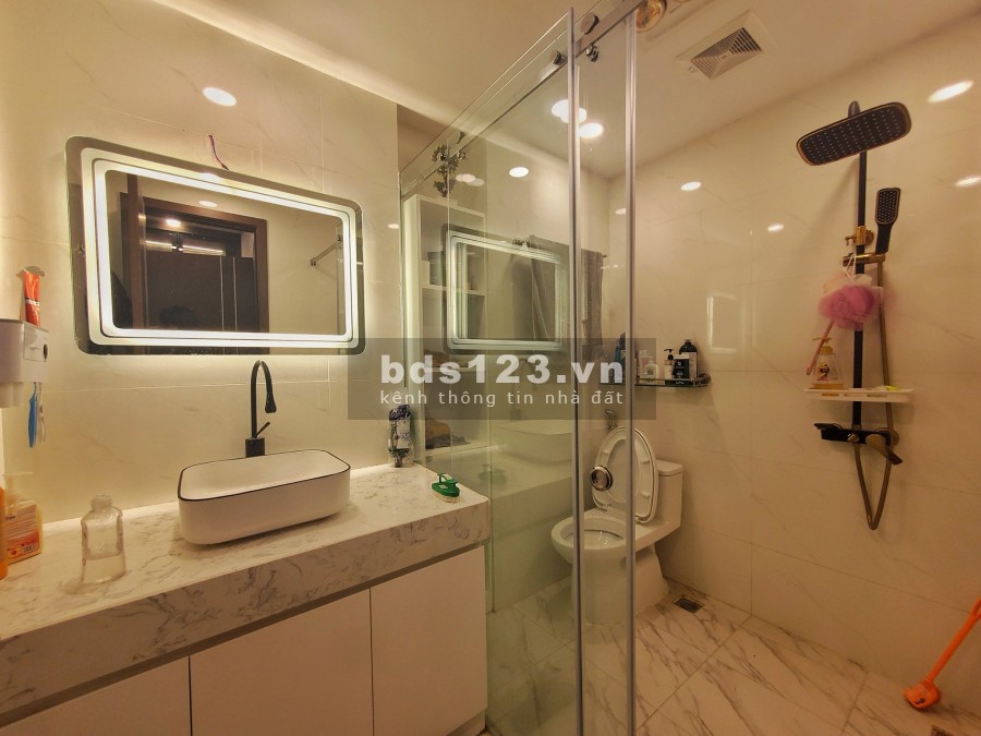 Bán nhà Bồ Đề quận Long Biên gara ô tô 6 tầng thang máy, kinh doanh đỉnh, khu dân cư đông