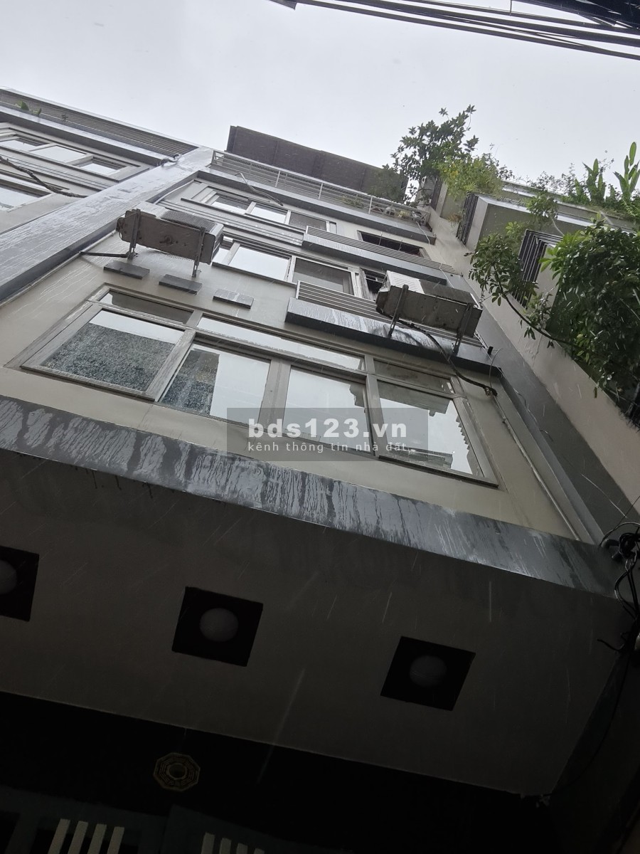 Bán nhà gara ô tô Hoàng Ngân, nhà mới ở ngay diện tích sử dụng 56m2 6 tầng, giá 7 tỷ 2