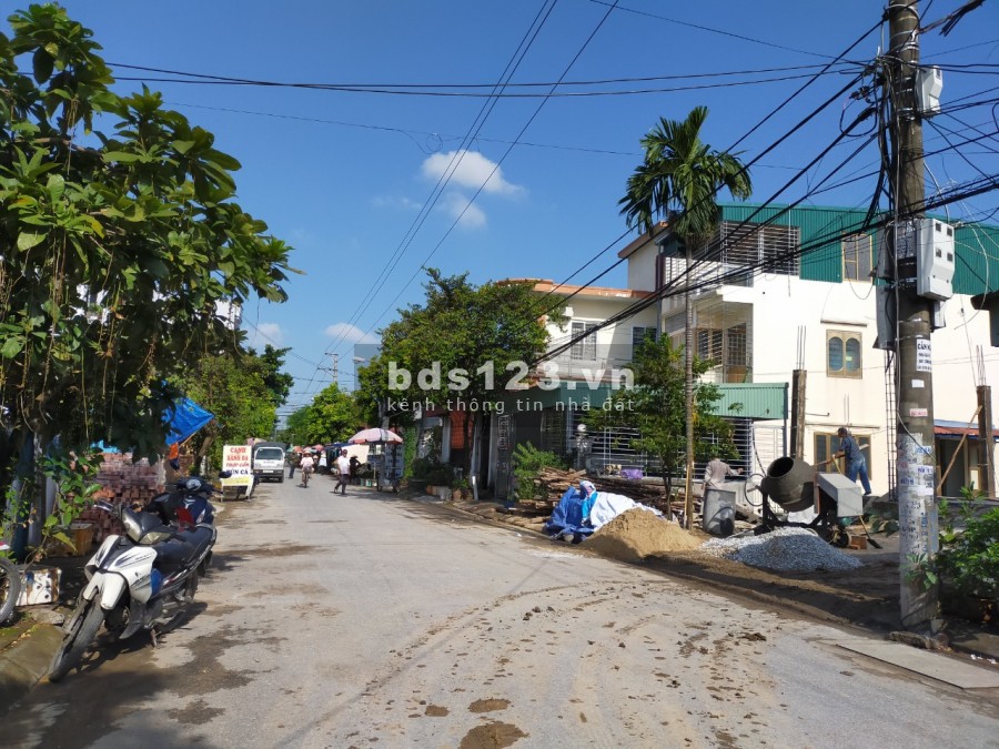 Mở bán dãy nhà mới xây 3 tầng sát chợ Cát Vũ, diện tích 40-60m2, bìa hồng chính chủ