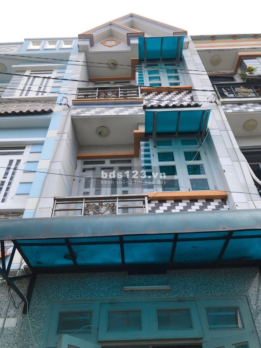 Nhà 1 sec Nguyễn Văn Quá, hẻm thông, xe hơi đi được, 2 lầu giá 2,76 tỷ bớt lộc, lhcc