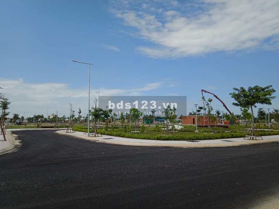 Đất Mặt tiền đường Nguyễn Nghiêm trung tâm TX Đức Phổ, giá 11tr/m2
