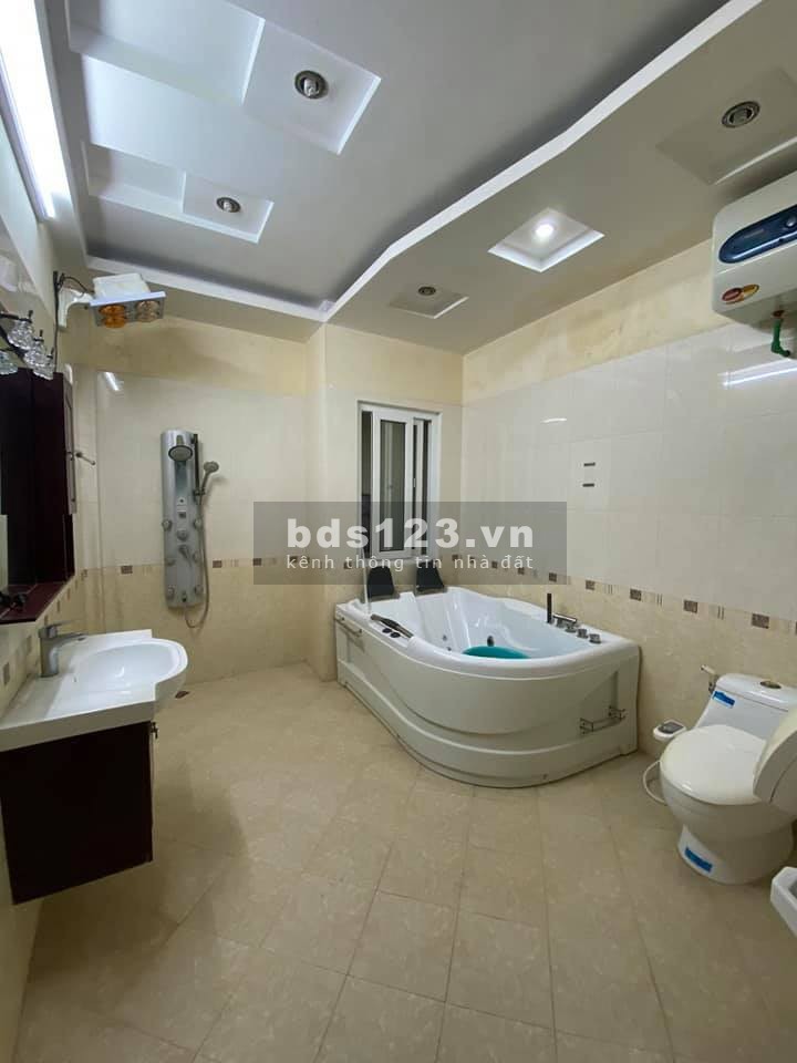 Bán nhà nguyên căn trung tâm Quận Cầu Giấy, Yên Hoà diện tích sử dụng 41m2, 5 tầng, giá 3.6 tỷ