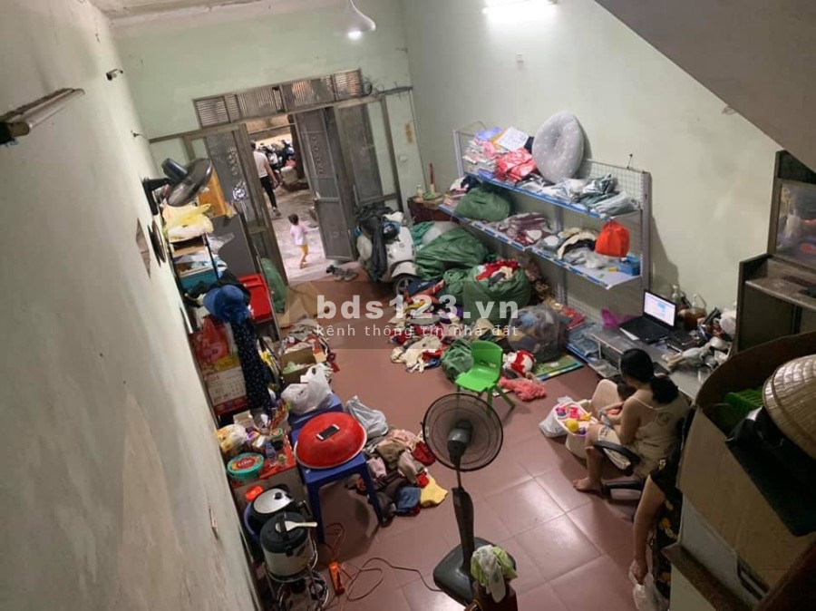 Bán nhà nguyên căn hiếm có ngõ Trần Cung, dtsd 40m2, 3 tầng, mặt tiền 4m, giá 3.1 tỷ, lh 0975513371