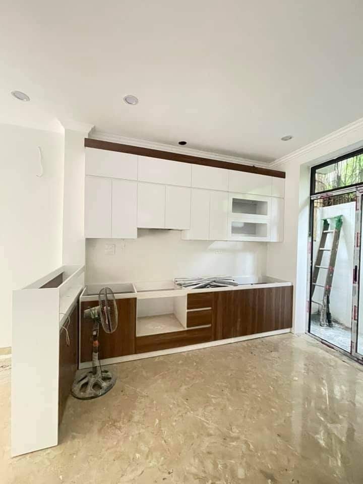 Bán nhà Biệt thự Hồ Tây 110m Ô tô vào nhà Giá chỉ bằng nhà ngõ liên hệ 0975648579