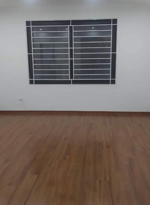 Bán nhà mặt phố Nguyễn Khoái Quận Hai Bà Trưng mặt tiền 4.2m Dt 18m2 4 tầng giá nhỉnh 1tỷ!
