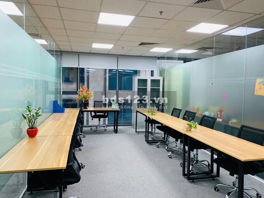 BQL tòa nhà cần cho thuê gấp sàn VP tại 78 Duy Tân, 60m2 chỉ 8tr/tháng