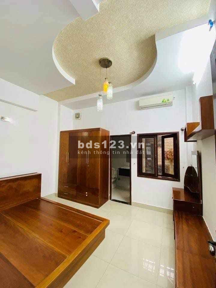 Nhà Bán Lạc Long Quân Tân Bình dtsd 120m2 3 tầng lô góc chỉ 4TY 100 TL Lh 0868388798
