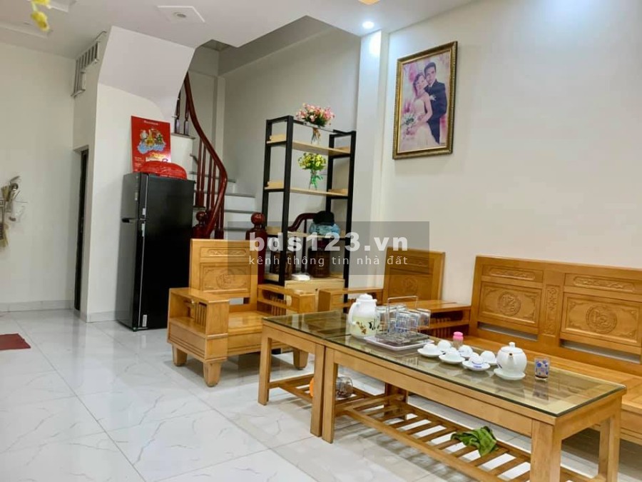 Bán nhà Phố Xốm, Hà Đông, 32m*4T, giá 2.5 tỷ, nhà đẹp tặng nội thất, lô góc, 50m ra phố